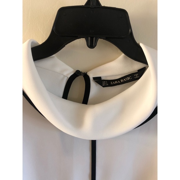 Classic blouse - Picture 2 of 3